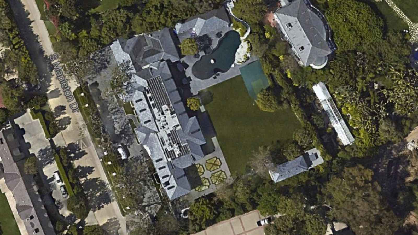 Polícia não encontrou túnel no subsolo na mansão de Diddy, informação é falsa