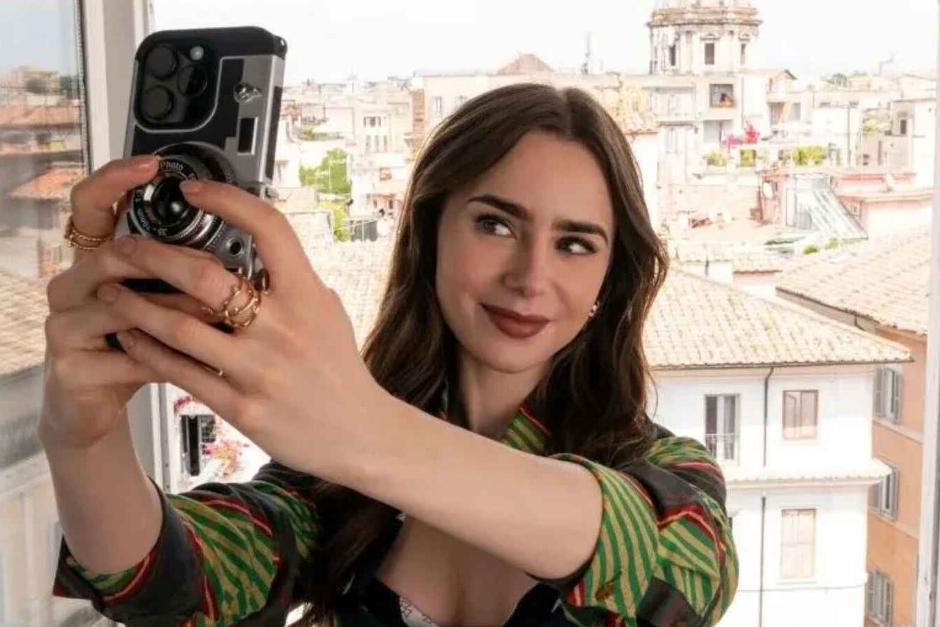 Emily em Paris é renovada para 5ª temporada