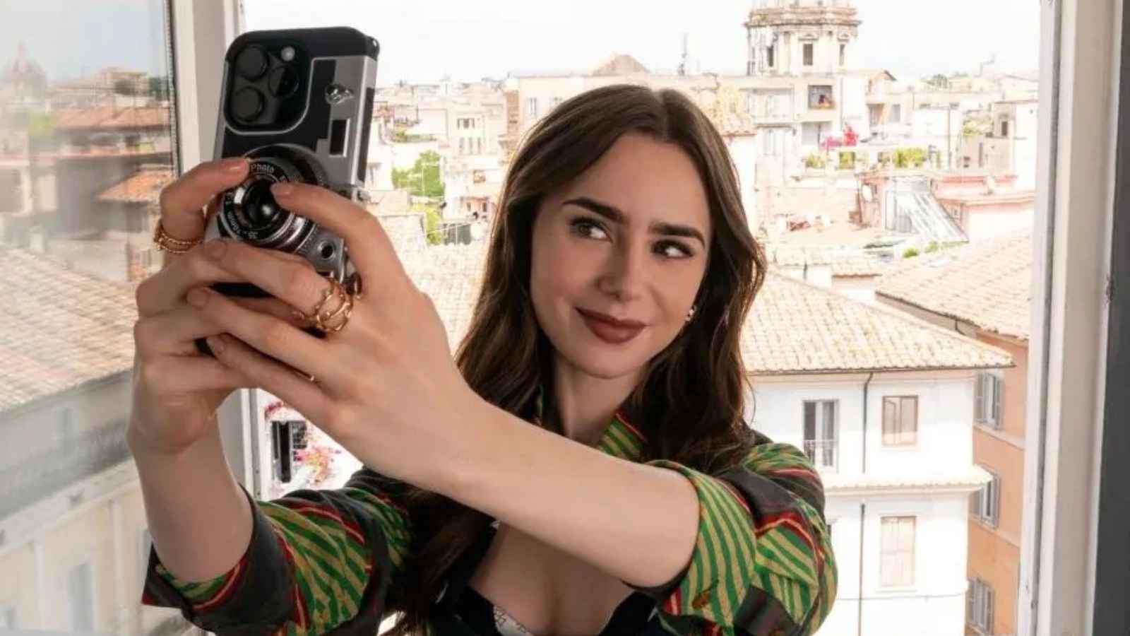 Emily em Paris é renovada para 5ª temporada