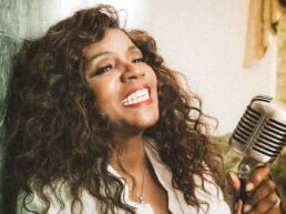 Apresentação única de Gloria Gaynor vai acontecer em SP no dia 21