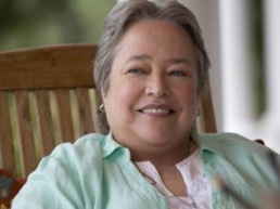 Kathy Bates vai se aposentar após lançamento de série