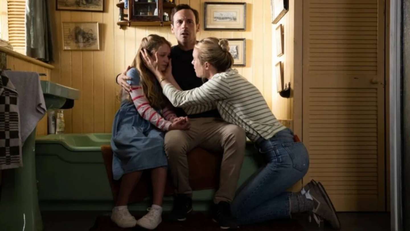 Diretor de Não Fale o Mal original detona remake: 'Hollywood deve ter problemas'