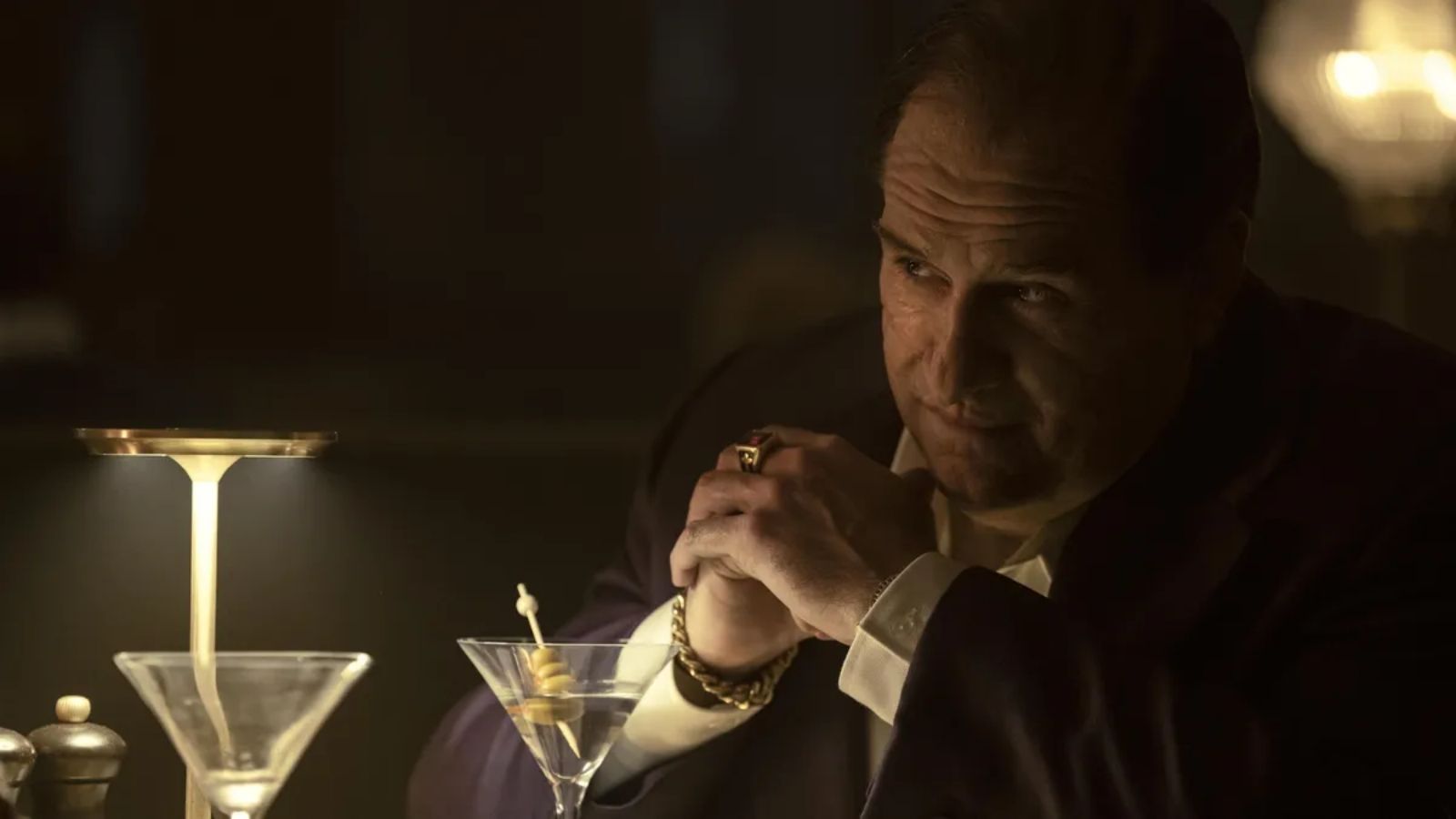 Matt Reeves discutiu presença do Batman em série do Pinguim