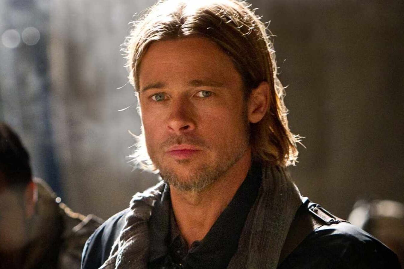 Brad Pitt pensa em se mudar após ser abandonado por filhos