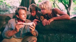 Sam Neill fala sobre tratamento contra câncer agressivo: 'aproveito muito a vida'