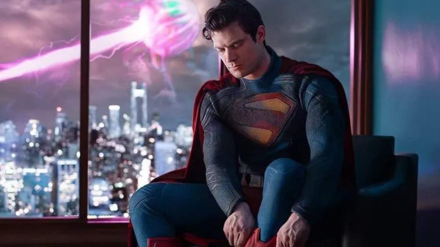 David Corenswet atingiu 108 kg para interpretar Superman