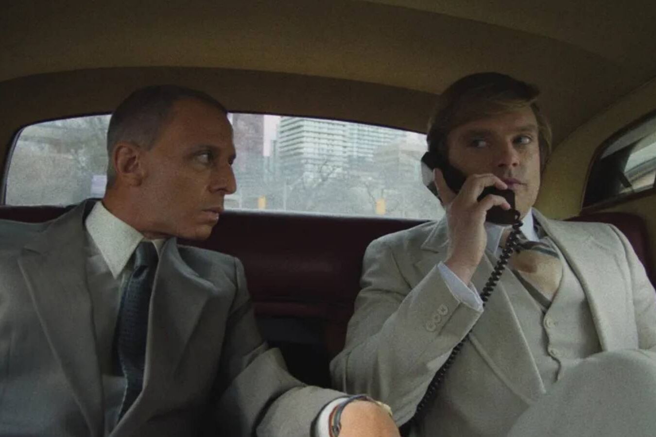 Cinebiografia de Trump busca financiamento coletivo para ficar mais tempo em cartaz