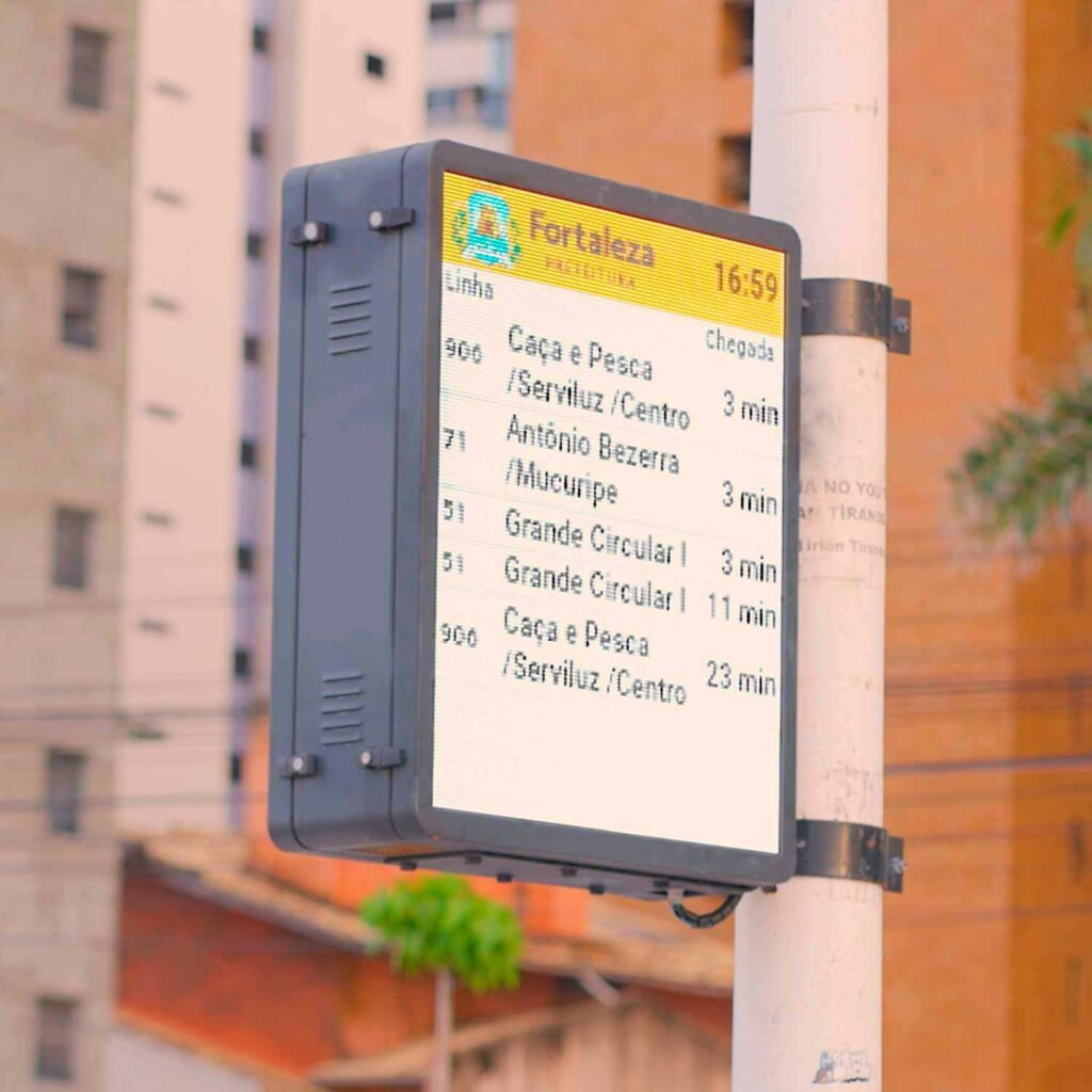 Transformando cidades: O poder do mobiliário urbano de LED na publicidade moderna