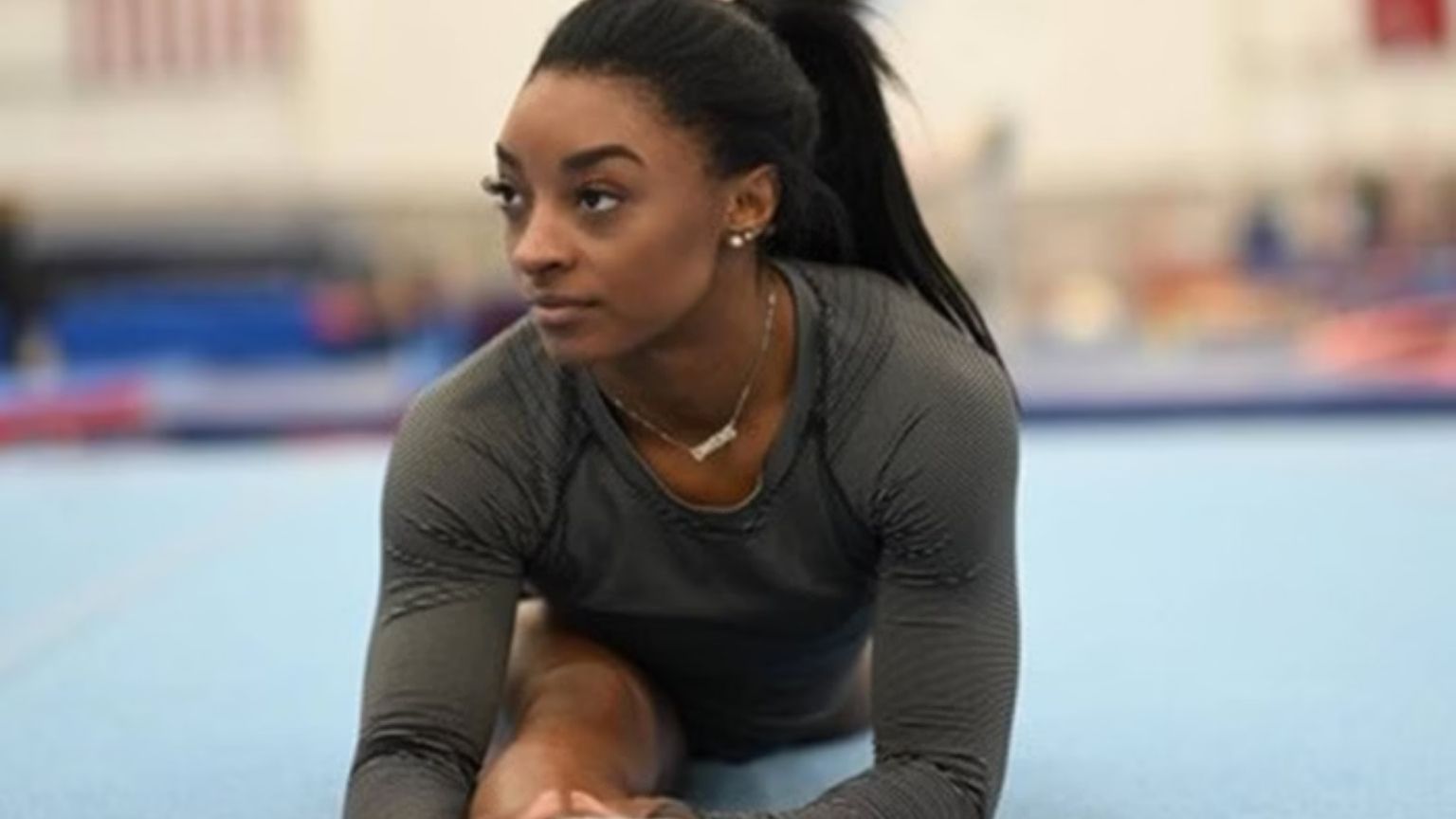 Simone Biles se despede da ginástica em série
