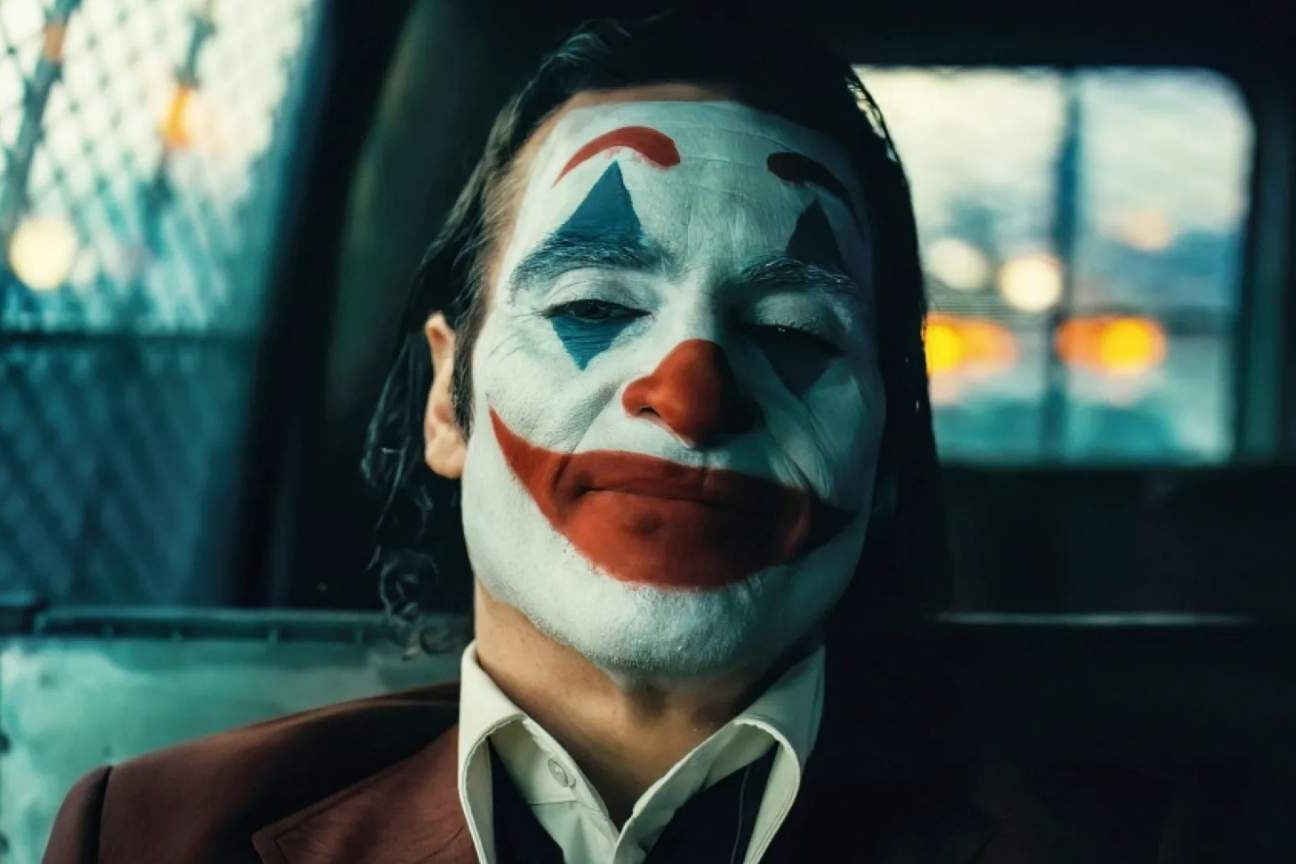 Ator da cena polêmica de Coringa 2 sabia do final perverso há dois anos