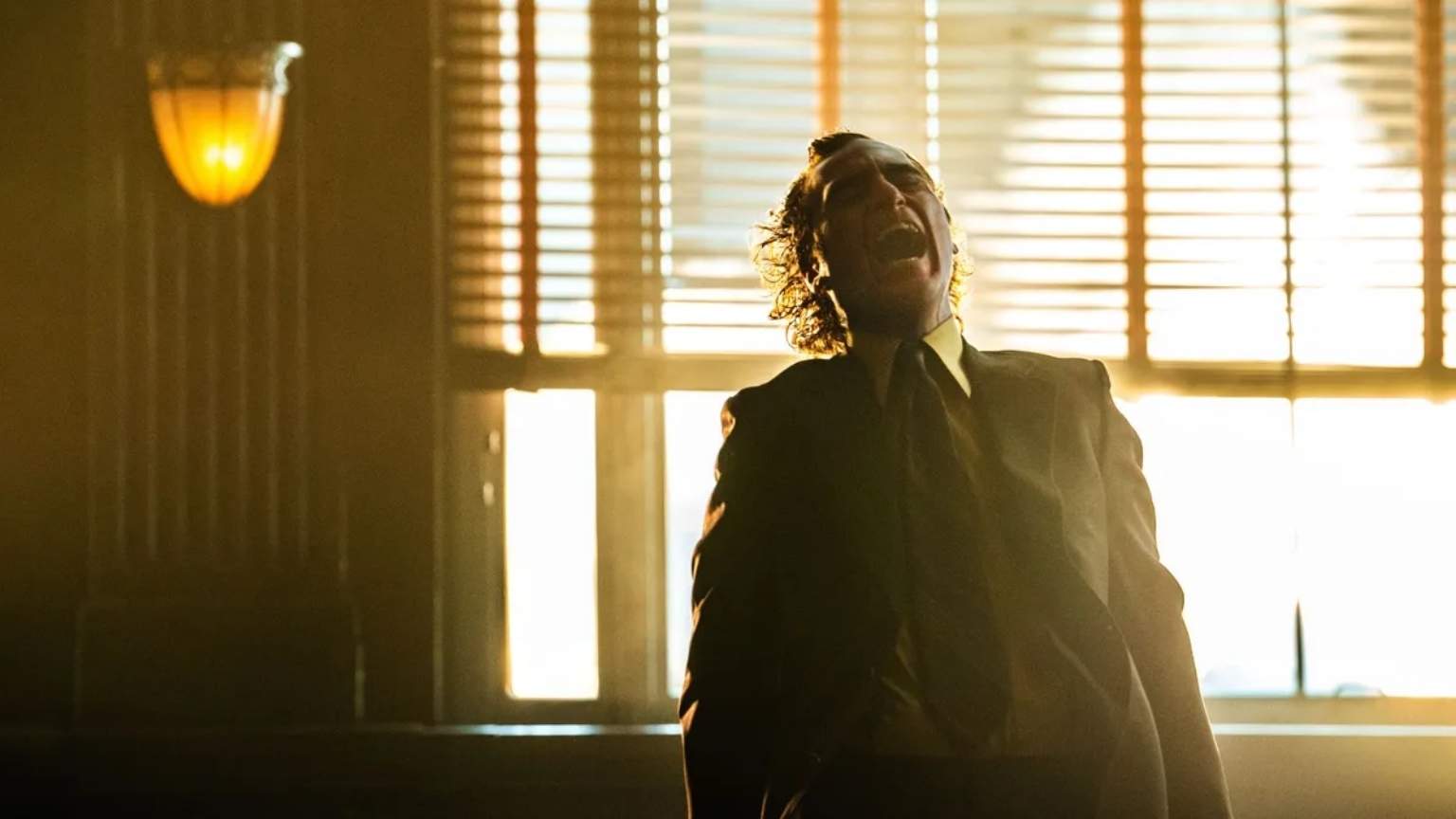 Diretor explica final polêmico de Coringa 2