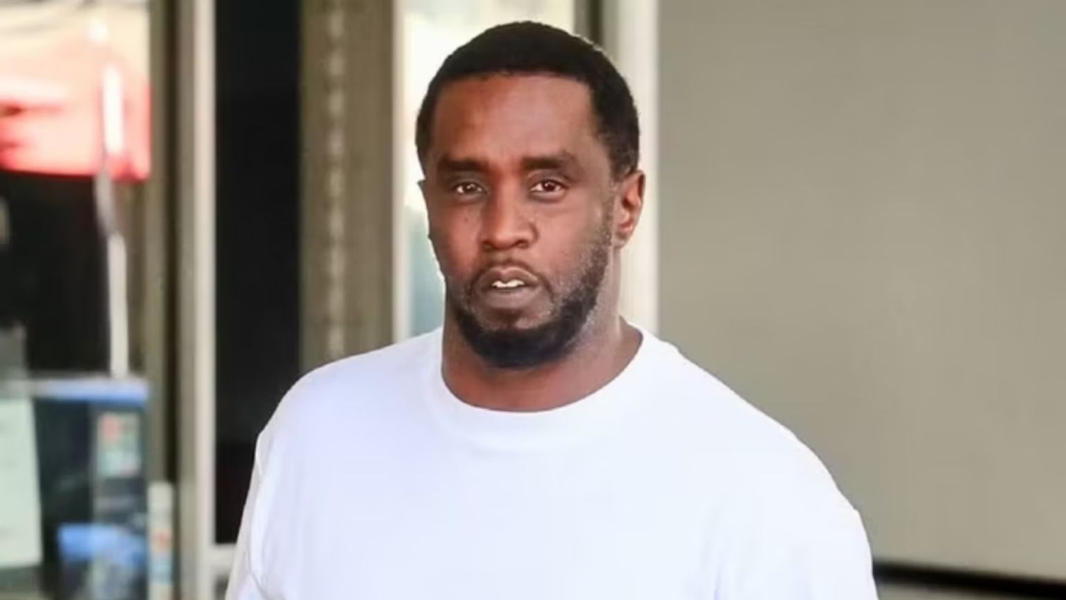 Diddy é acusado de estuprar menina de 13 anos