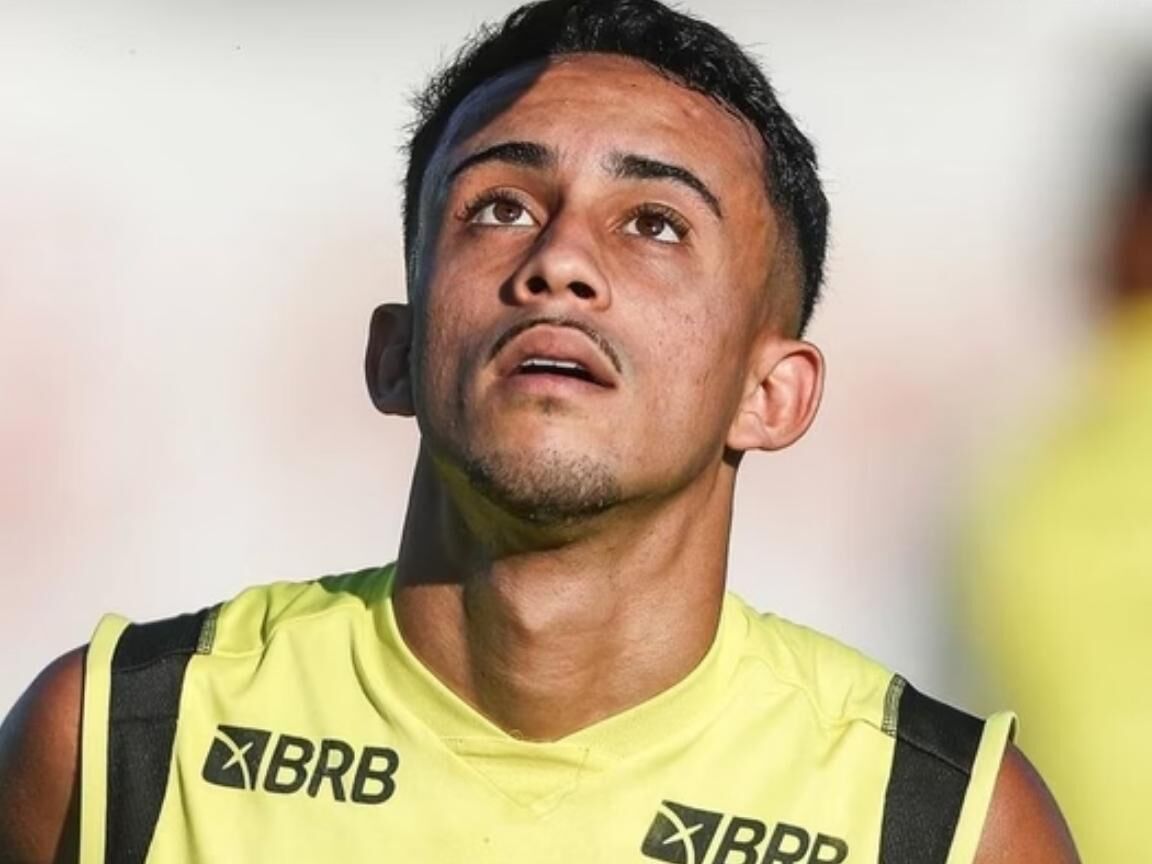 Matheus Gonçalves, do Flamengo, se pronuncia sobre vazamento de foto comprometedora