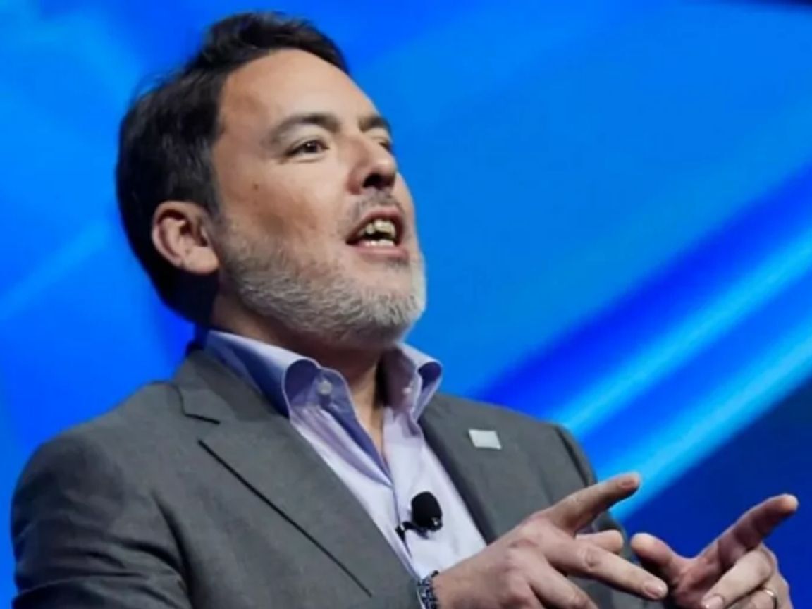 Ex-chefe da PlayStation afirma que indústria sofre colapso criativo