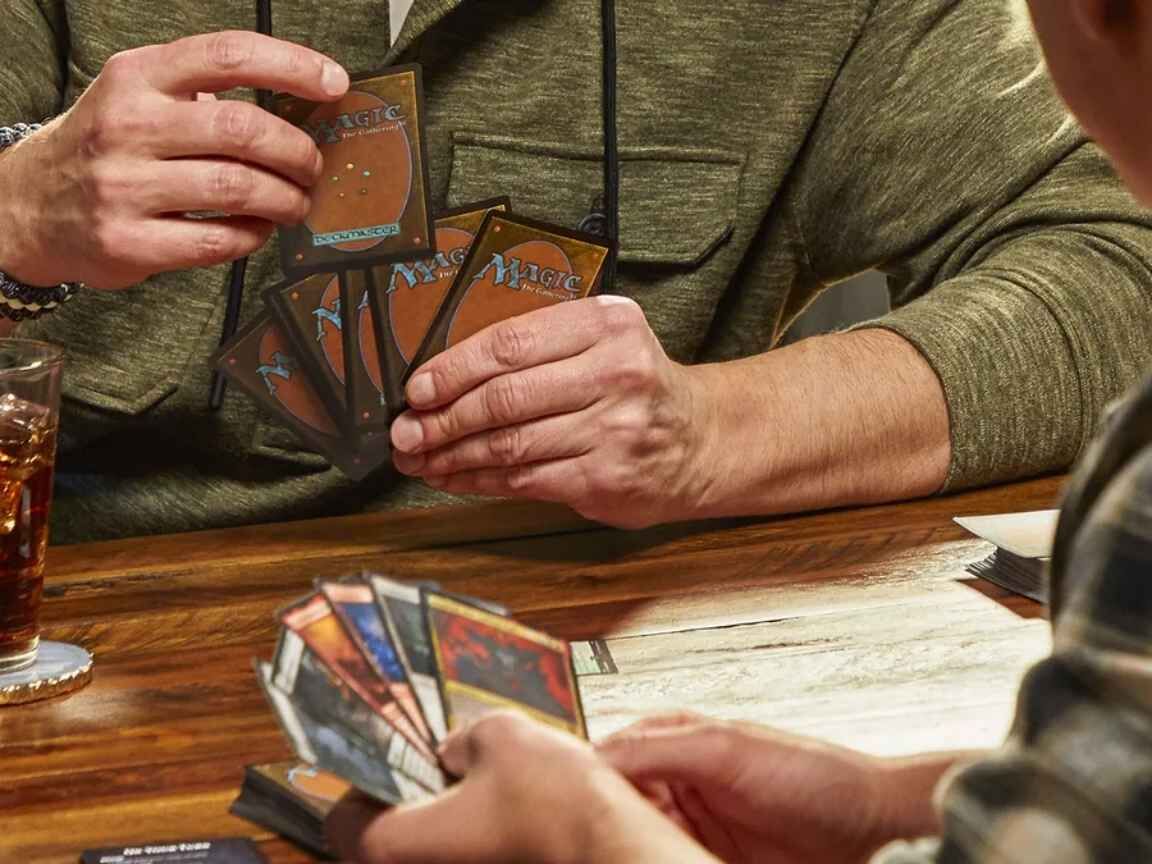 Criador de Magic: The Gathering diz que passado do jogo está repleto de cartas 'quebradas'