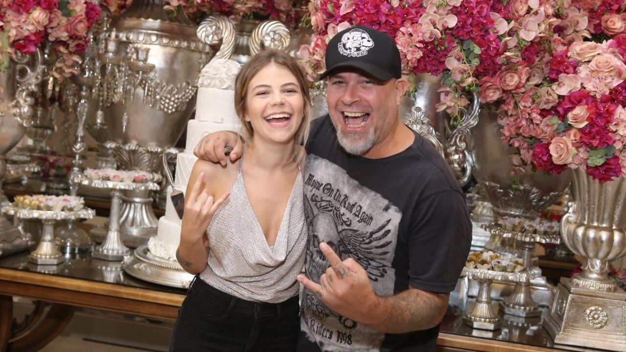 Mingau, baixista do Ultraje a Rigor, tem alta do Hospital São Luiz e começa nova fase do tratametno