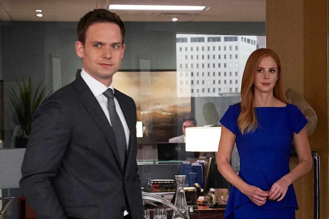 Ator de Suits diz que série possibilitou sucesso de Succession