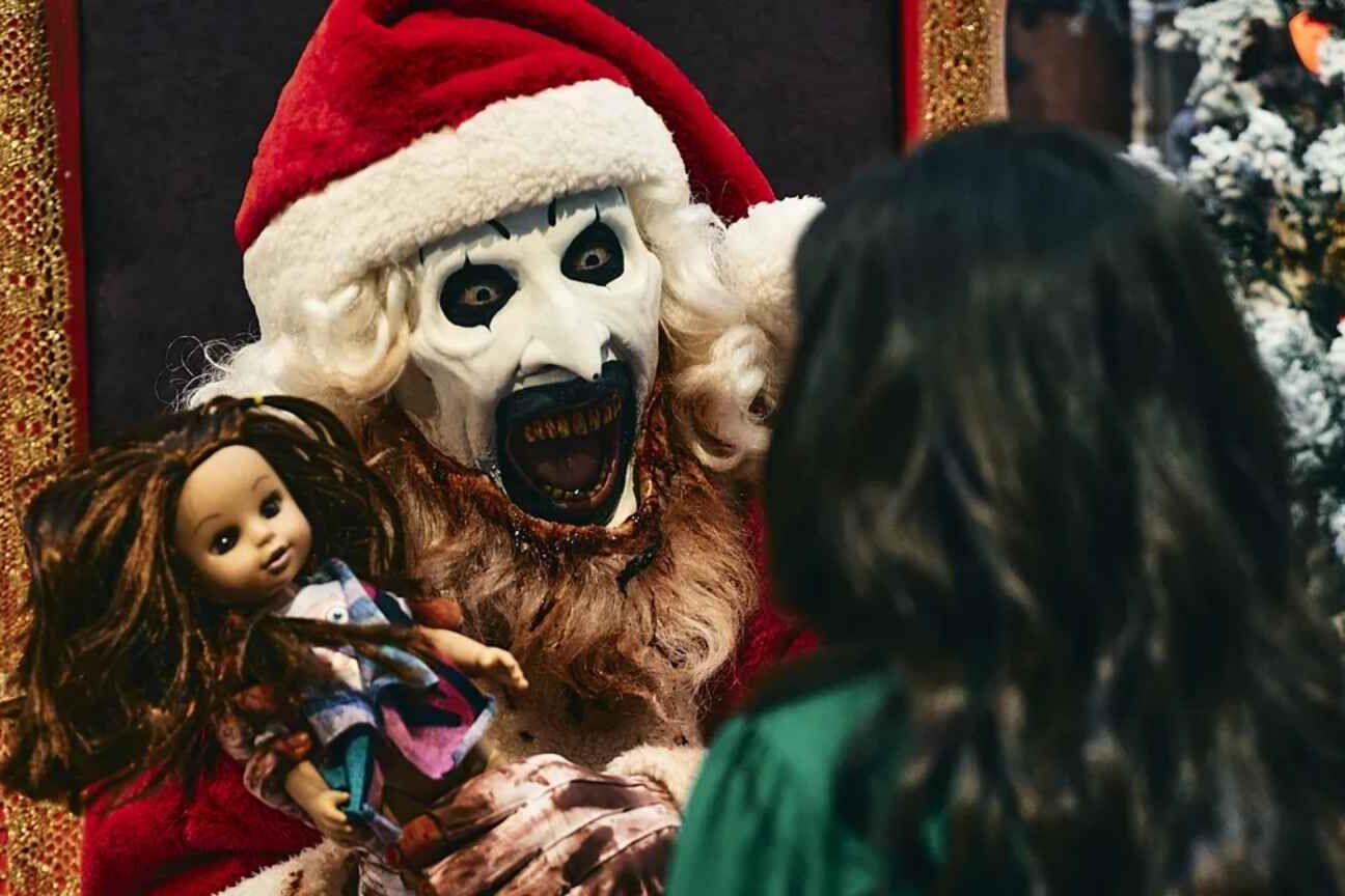 Diretor de Terrifier 3, terror mais violento do ano, não se arrepende de usar atores mirins