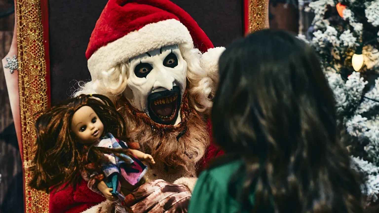 Diretor de Terrifier 3, terror mais violento do ano, não se arrepende de usar atores mirins