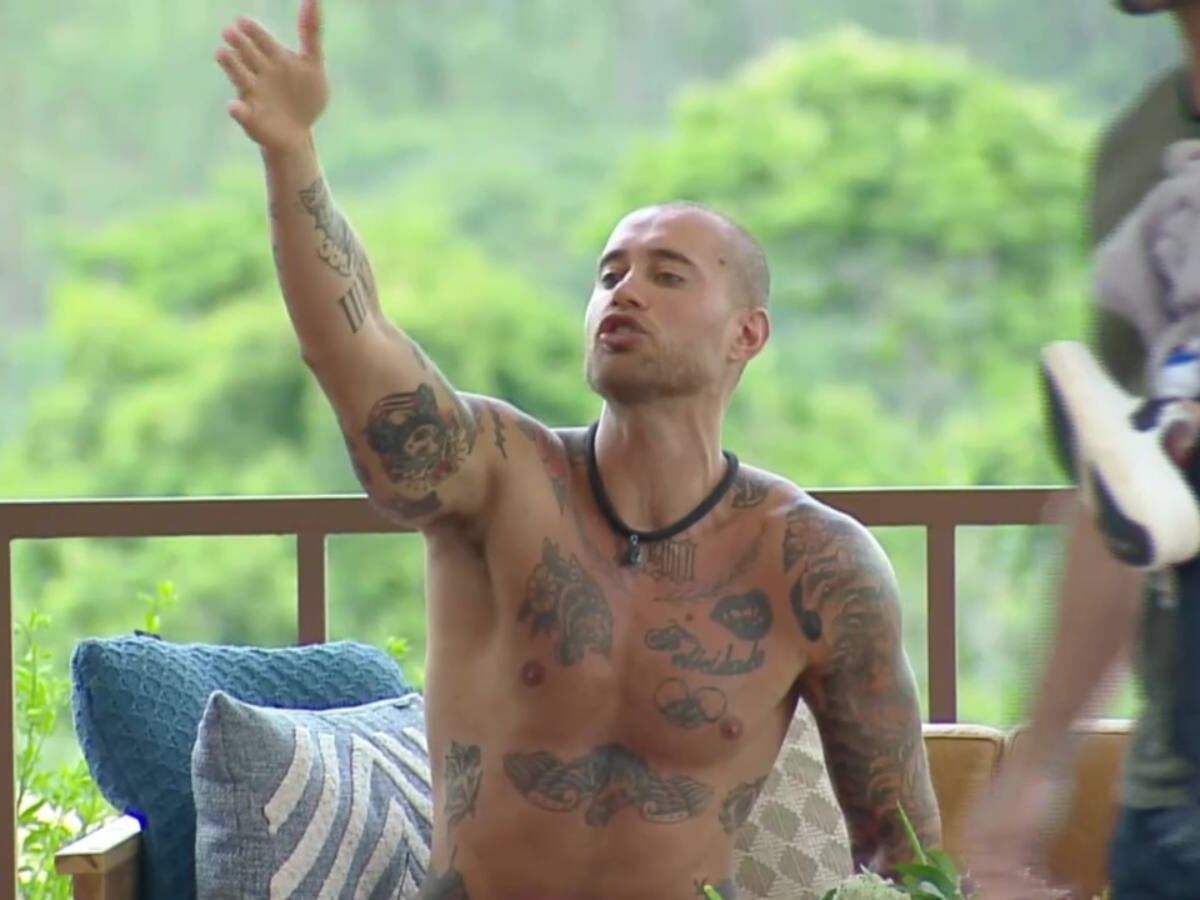 Yuri Bonotto discute com Zé Love em A Fazenda 16 - Foto: Record