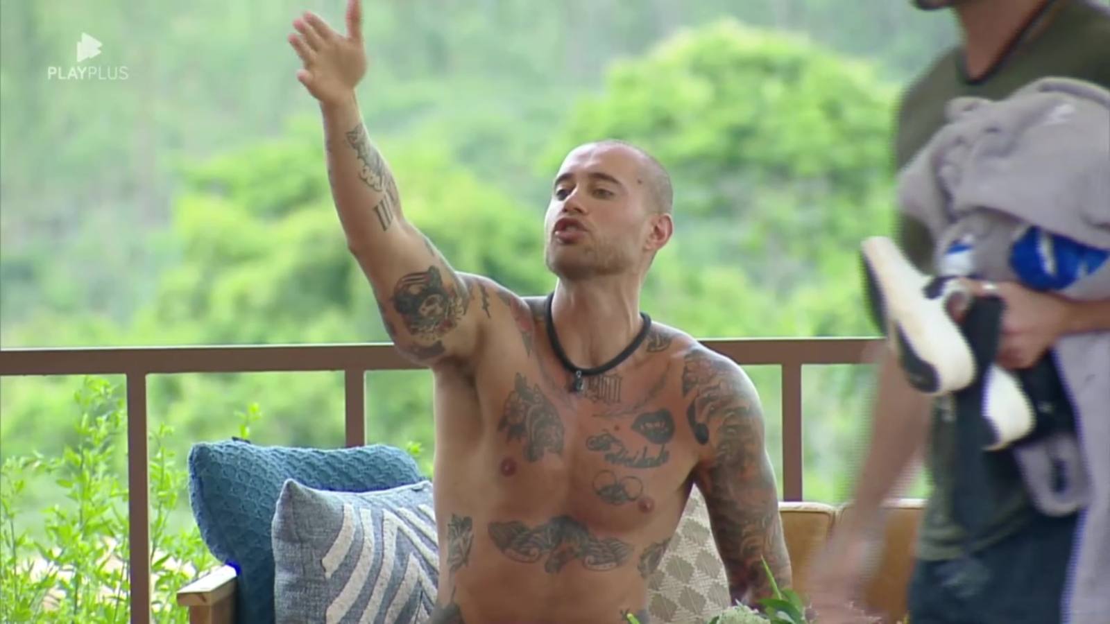 Yuri Bonotto discute com Zé Love em A Fazenda 16 - Foto: Record