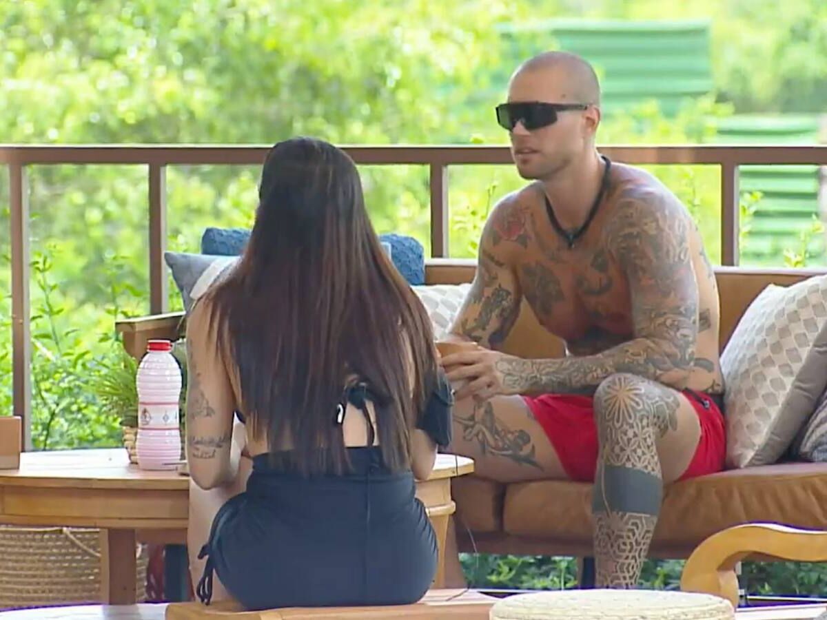 Yuri conversa com Luana sobre pedido de desculpas de Albert em A Fazenda 16 - Foto: Record