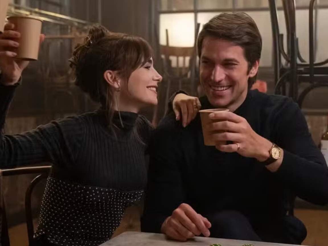 Galã de Emily em Paris detona série por não subestimar inteligência do público