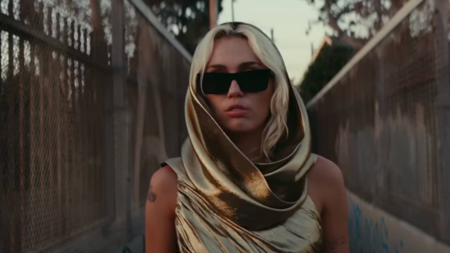 Miley Cyrus contesta processo por plágio envolvendo 