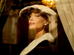 Angelina Jolie está muito endividada por causa de divórcio com Brad Pitt