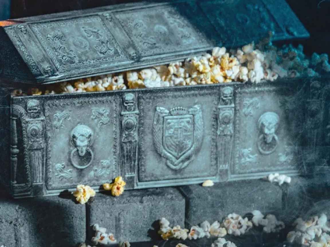 Nosferatu de Robert Eggers ganha balde de pipoca inusitado