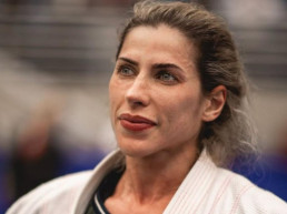 Ana Paula Minerato tranca comentários em rede social após episódio racista