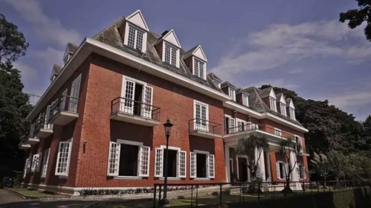 Mansão mais cara do Brasil será demolida para dar lugar a condomínio de luxo no Leblon