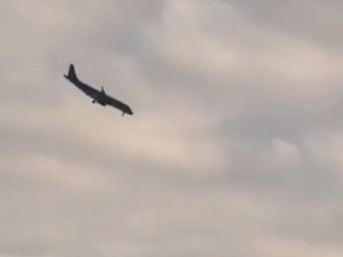 Queda de avião Embraer no Cazaquistão: sistema de defesa russo pode ter sido o causador, aponta investigação