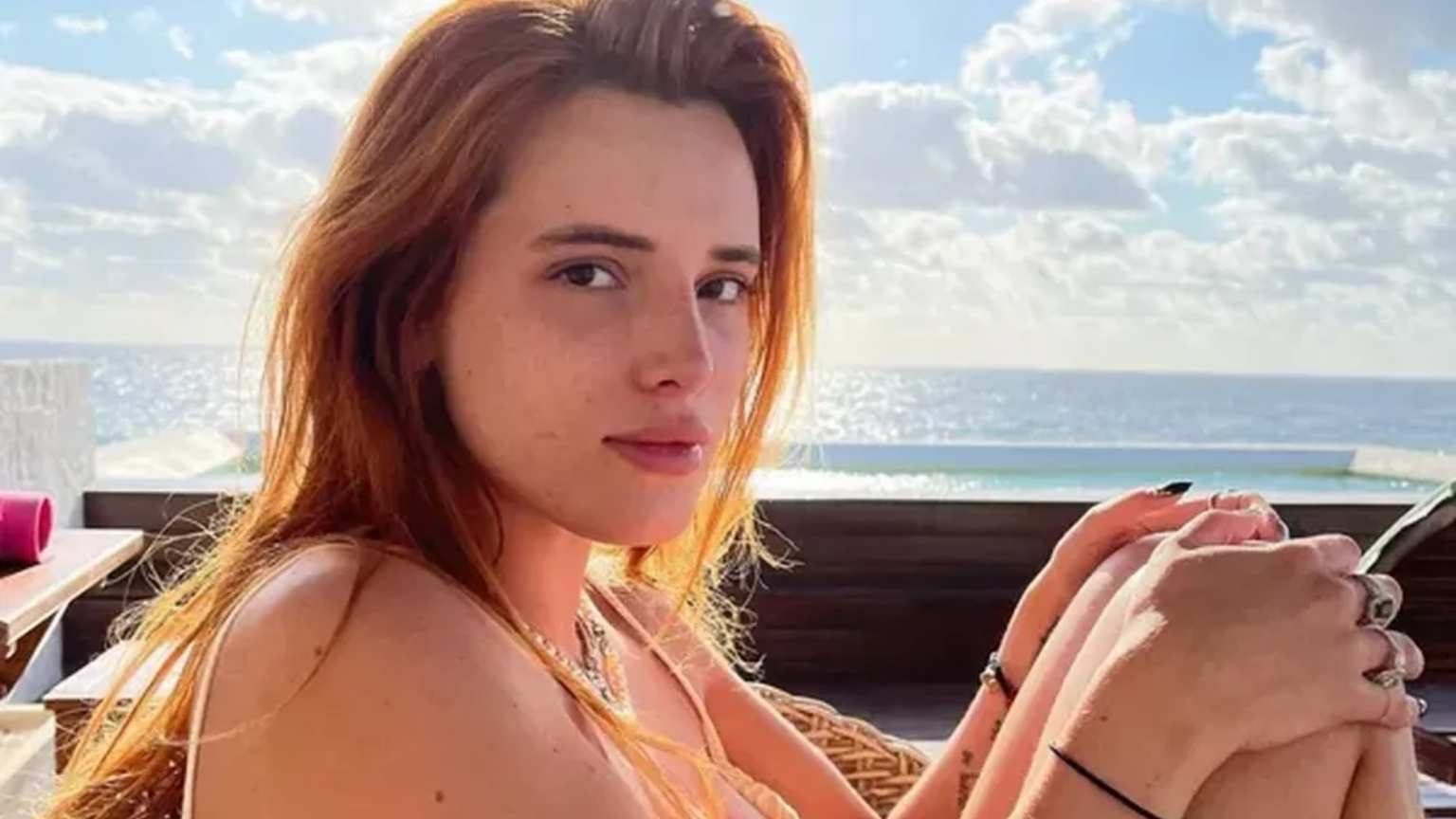 Bella Thorne, ex-atriz da Disney, revela abuso sexual sofrido na infância