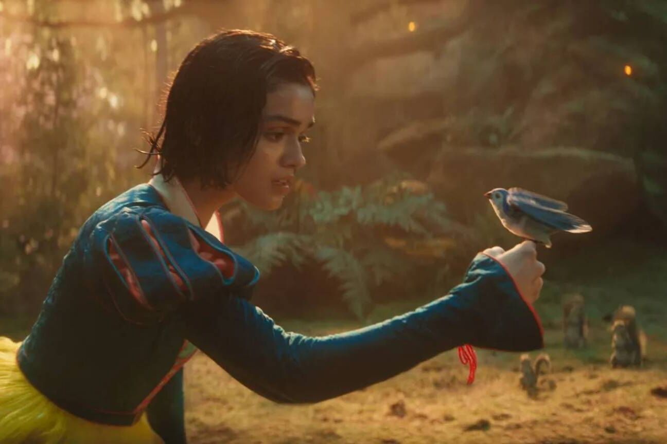 Novo trailer de Branca de Neve revela atualizações no remake live-action da Disney
