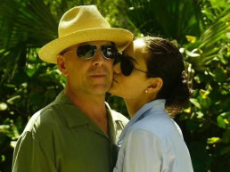 Emma Heming celebra 17 anos ao lado de Bruce Willis com mensagem triste e bonita
