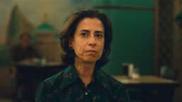 Fernanda Torres é indicada ao Globo de Ouro por 
