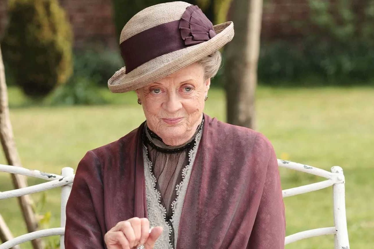 Novo filme de Downton Abbey terá grande homenagem à Maggie Smith