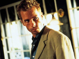 Guy Pearce revela barreira com a Warner que o afastou de filmes de Christopher Nolan