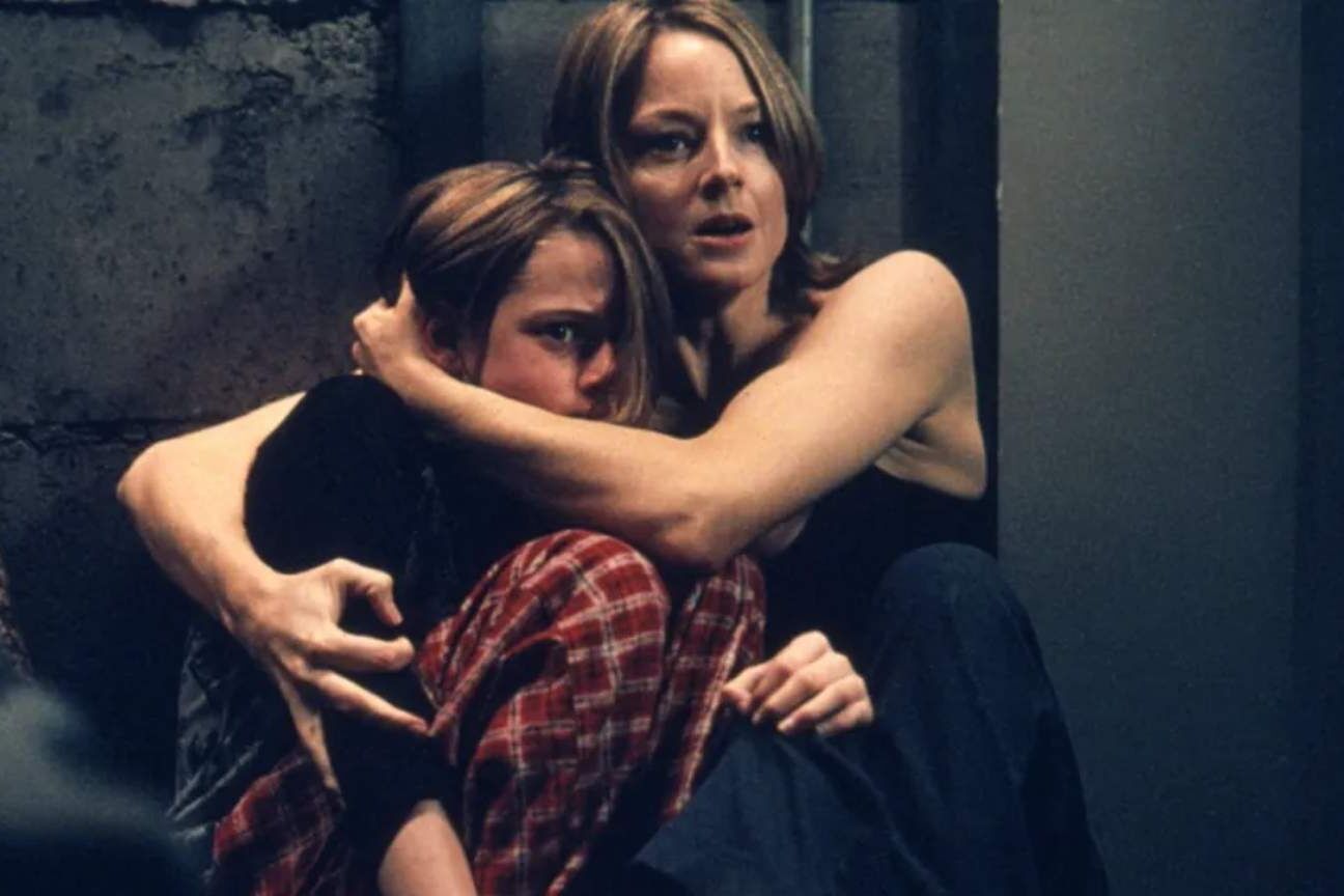 Clássico filme de David Fincher vai ganhar remake brasileiro com Isis Valverde