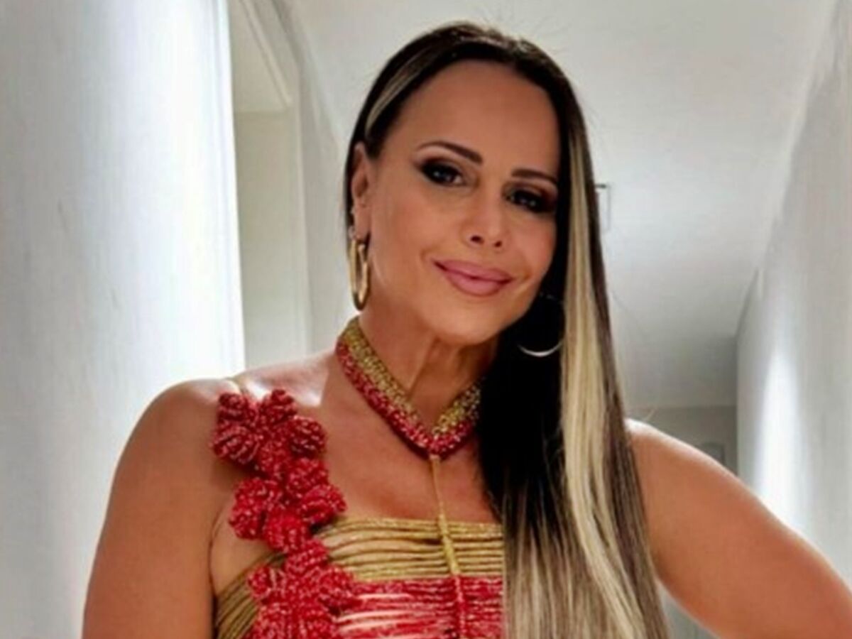 Viviane Araújo - Foto: Reprodução / Instagram @araujovivianne