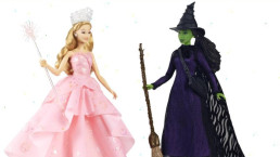 Mattel é processada após erro de impressão em bonecas de 