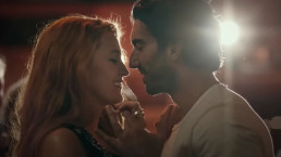 Justin Baldoni processa The New York Times por US$ 250 milhões em caso envolvendo Blake Lively
