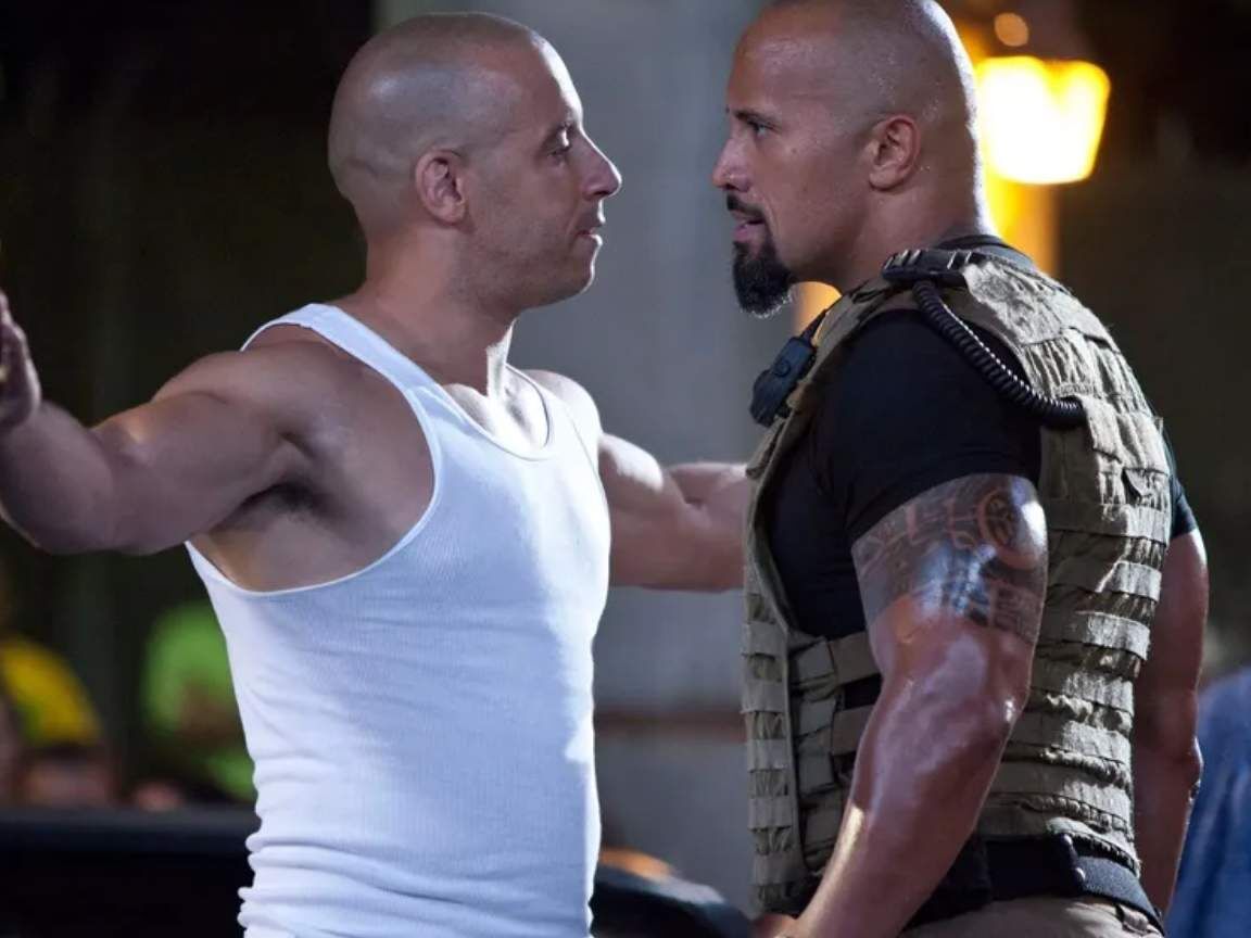 Vin Diesel e Dwayne Johnson selam paz em momento inusitado no Globo de Ouro de 2025