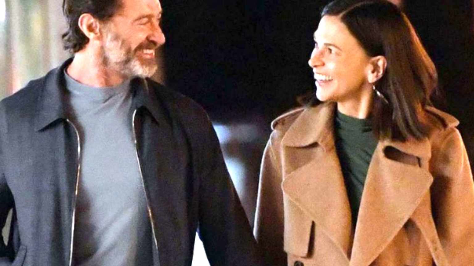 Hugh Jackman assume namoro com Sutton Foster após divórcio polêmico