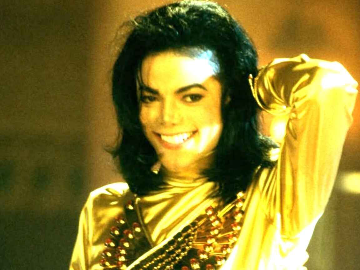 Filme sobre Michael Jackson enfrenta problemas legais e pode ser adiado por causa de refilmagens