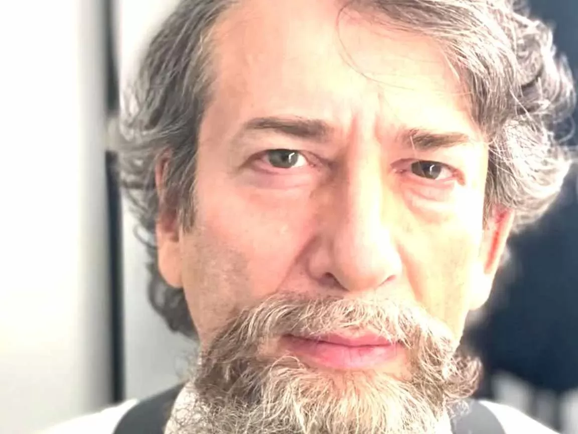 Novas revelações aprofundam acusações de abuso sexual contra Neil Gaiman