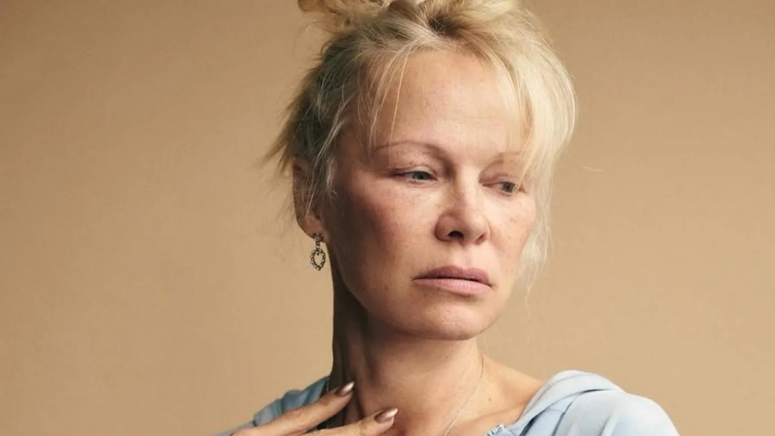 Pamela Anderson fala sobre seu relacionamento atual com Tommy Lee, ex-marido