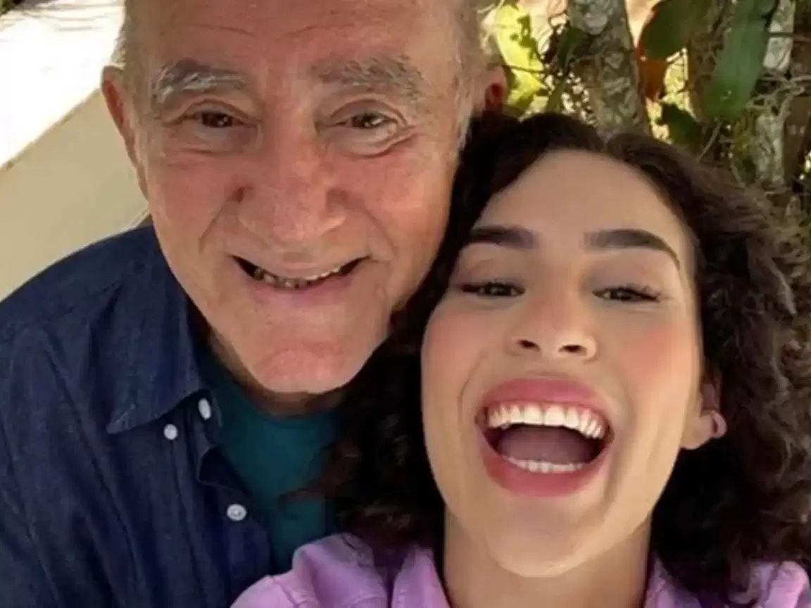 Conta de Lívian Aragão no Instagram é hackeada e criminosos divulgam fake news sobre Renato Aragão