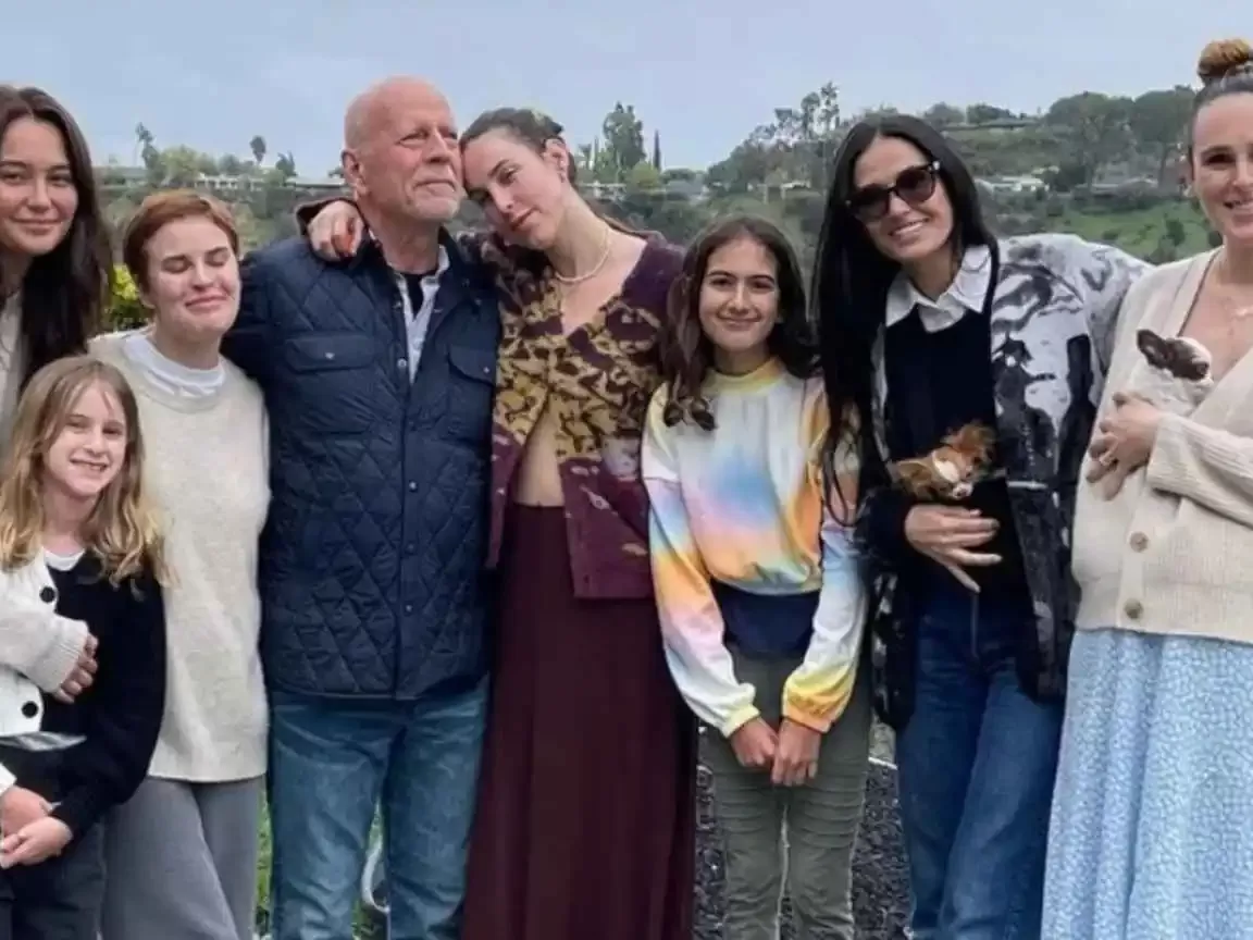 A luta silenciosa de Bruce Willis: como a família do astro enfrenta a demência frontotemporal
